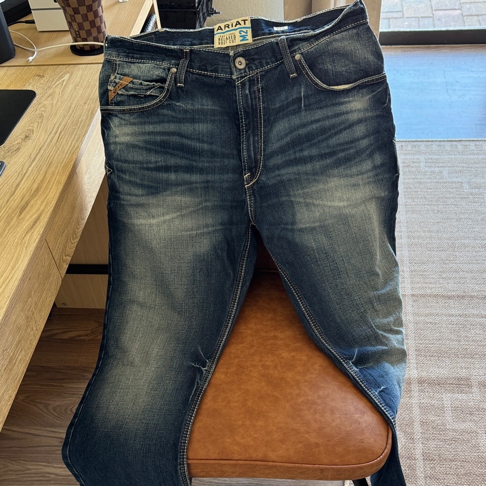 Ariat Men's Dark Wash Relaxed Jeans worn once